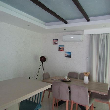 Villa Gusta Tholos  Extérieur photo