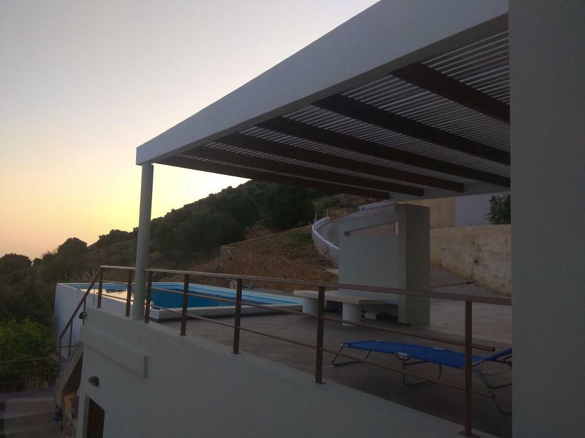 Villa Gusta Tholos  Extérieur photo